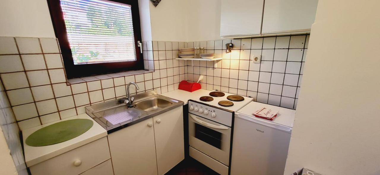 Apartments Italo By El-Pi Tours ニヴィーチェ エクステリア 写真
